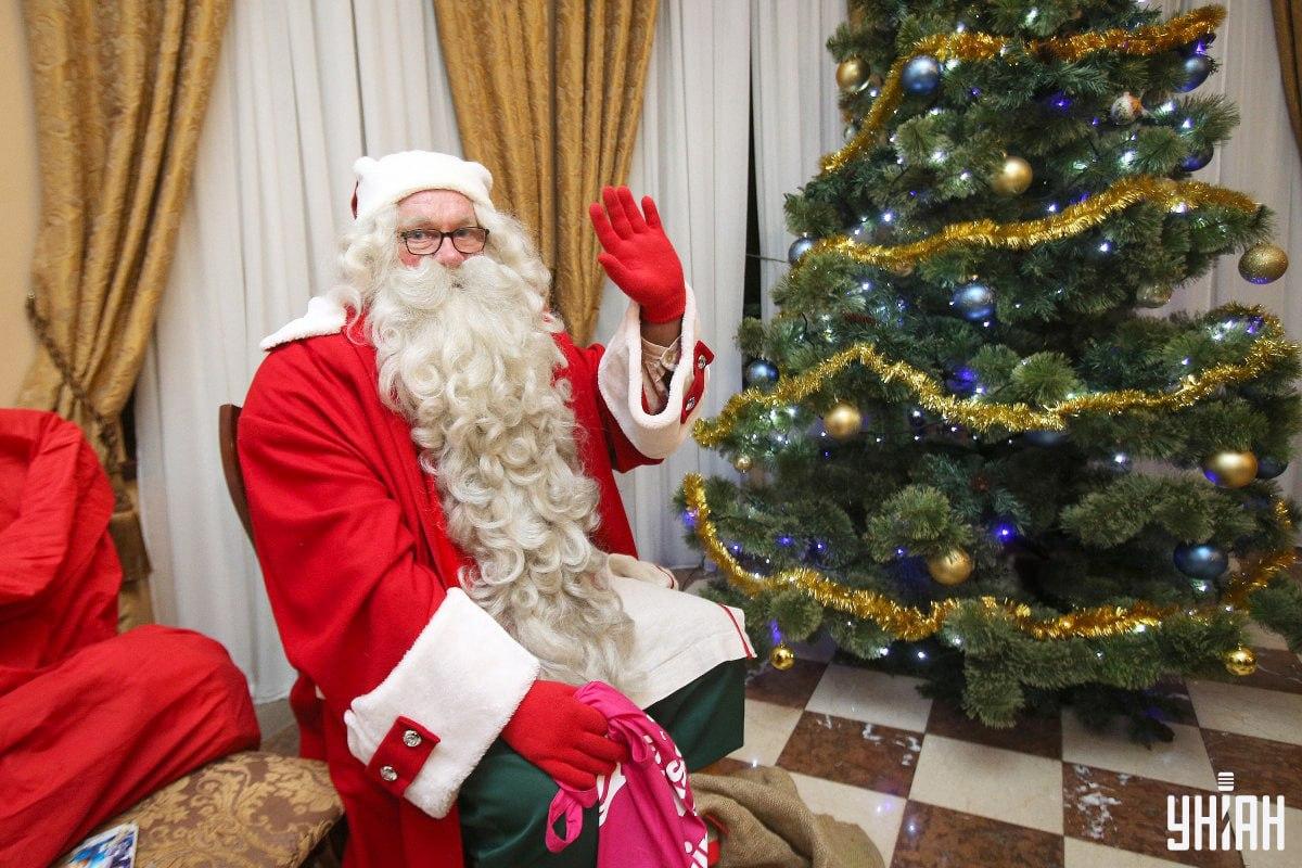 Găsiți foarte repede pisica de pe puzzle / colaj cu fotografia Moje