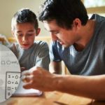 O sarcină pentru genii: temele unui copil de 6 ani i-au lăsat părinții uimiți O sarcină pentru genii: temele unui copil de 6 ani