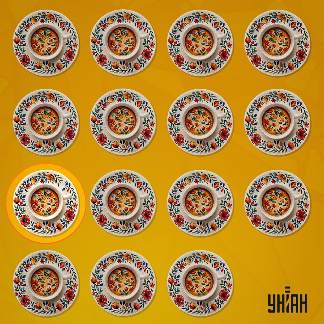 Imaginea cu eroarea era în al doilea rând de jos în sus / colaj Moje